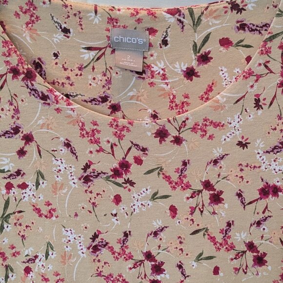 Chico's Beige Floral Short Sleeve Tee - Picture 3 of 8